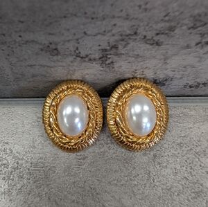 Vintage Faux Pearl Gold Toned Rope Frame Post Earrings Made in USA Chunky